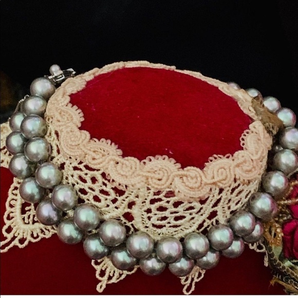 BLACK PEARLS SINGLE STRAND TOGGLE CLOSURE VTG 18” - Picture 2 of 8